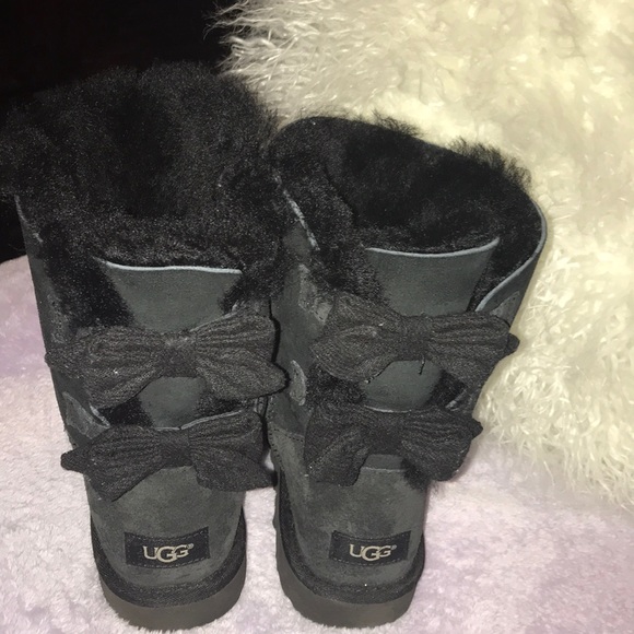 black uggs with the bows